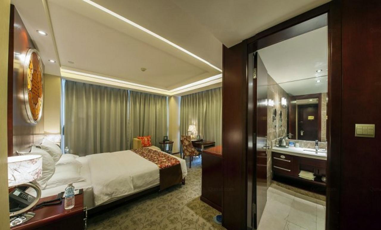 ويفانغ Dongfang Hotel المظهر الخارجي الصورة